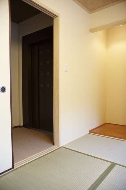 京都市上京区新築和室・ホームエレベーター